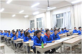 民族團(tuán)結(jié)進(jìn)步 計(jì)算機(jī)與信息工程系網(wǎng)絡(luò)信息中心開(kāi)展政治學(xué)習(xí)活動(dòng)，深化計(jì)算機(jī)網(wǎng)絡(luò)工程施工團(tuán)隊(duì)協(xié)作